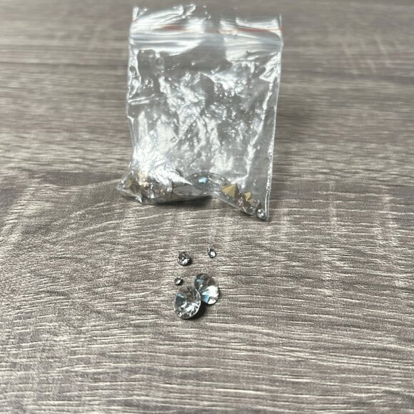 Badgley Mischka Collection Cher Crystal Embellished Pump - Picture 9 of 10